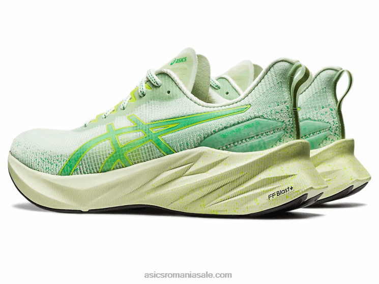 Asics verde șoaptă/coriandru novablast 3 le ZF464110
