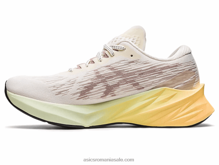 Asics crem/căprie novablast 3 ZF4642870